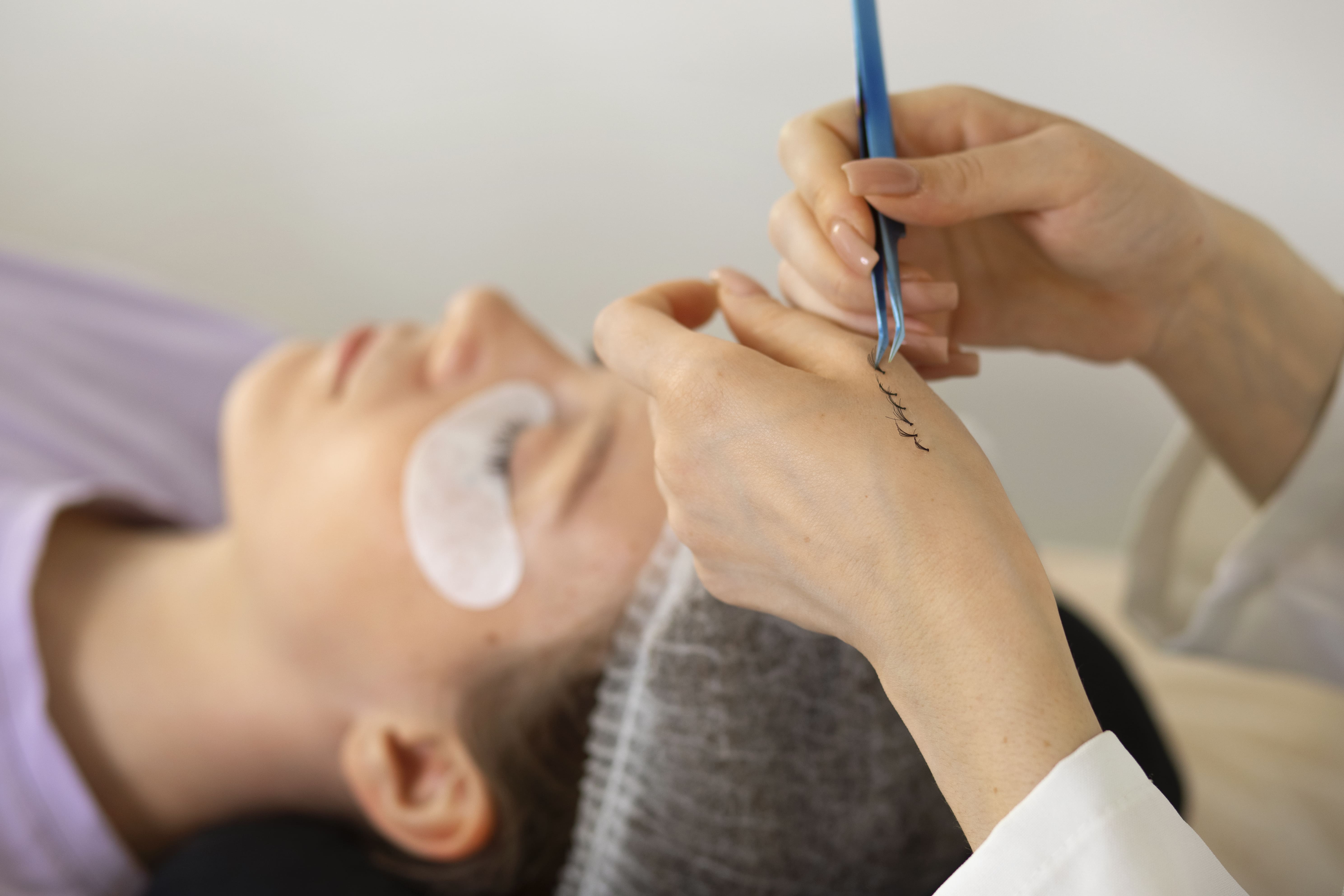 Lash Bar London — Where to Go for the Best Lash Work