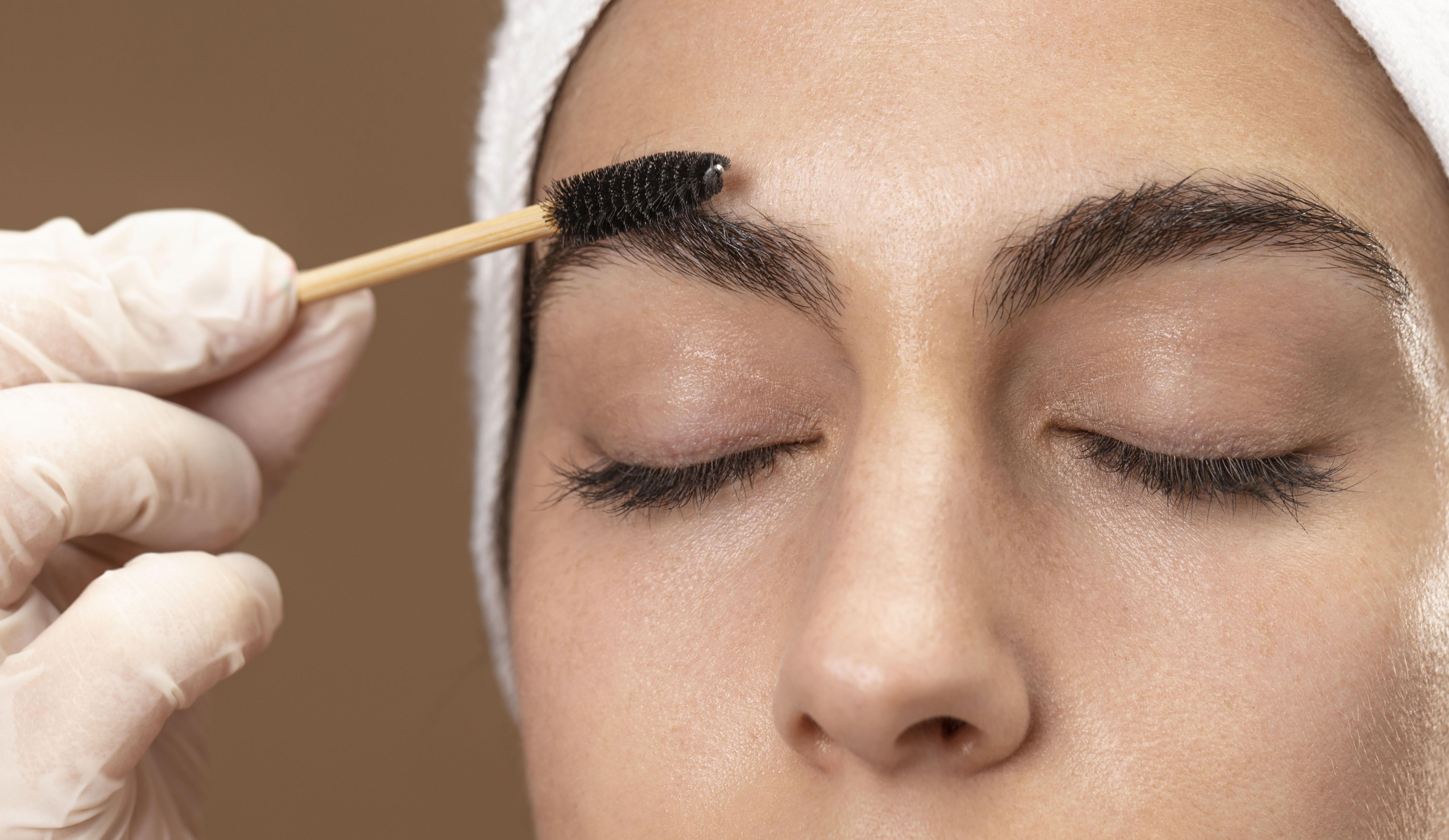 Brow Lamination: The Pro Guide to Fluffy Brows